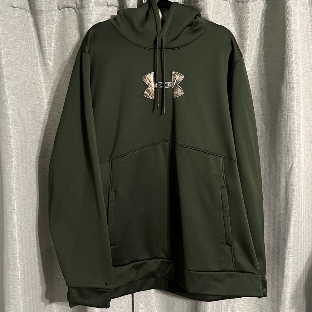 Under Armour Forest Green and Camo Hoodie | Men’s 3XL